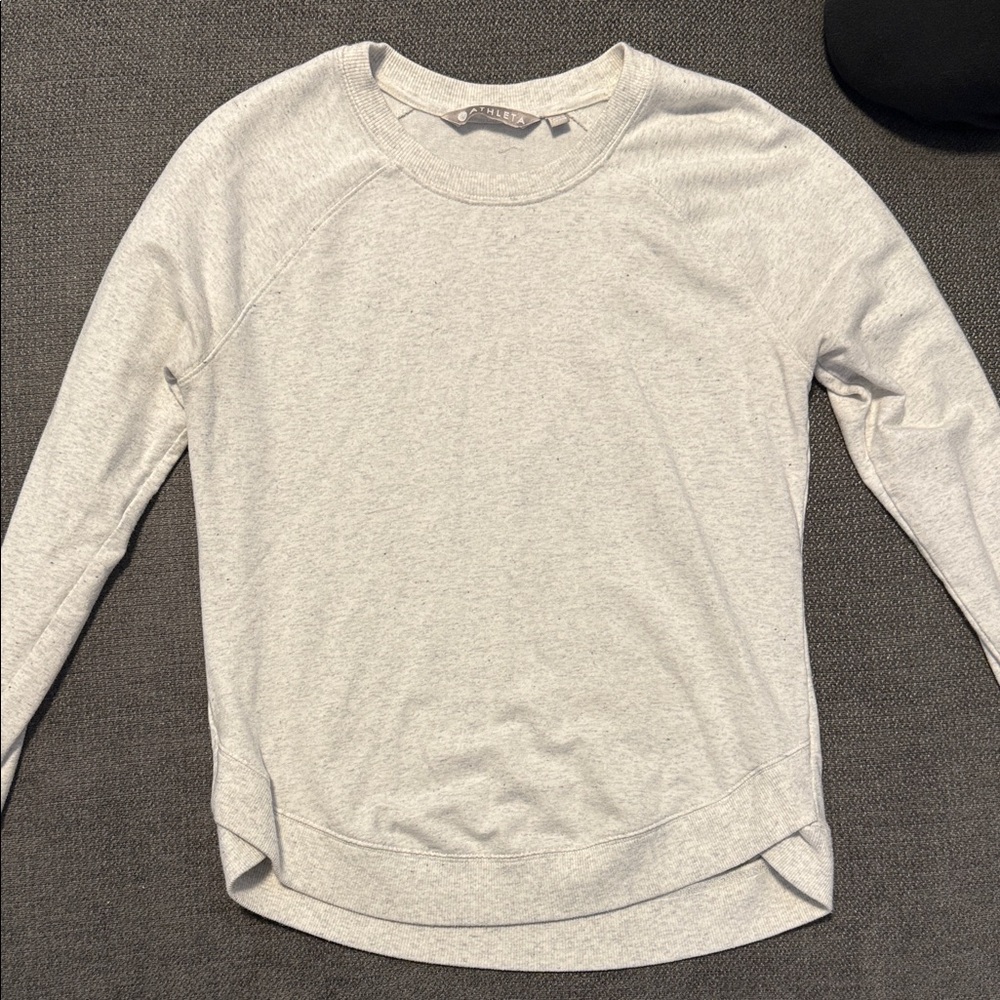 Athleta Light Gray Long Sleeve Tee